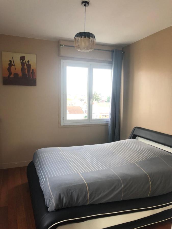Appartement T2 - Proche Rer Sartrouville Exteriör bild